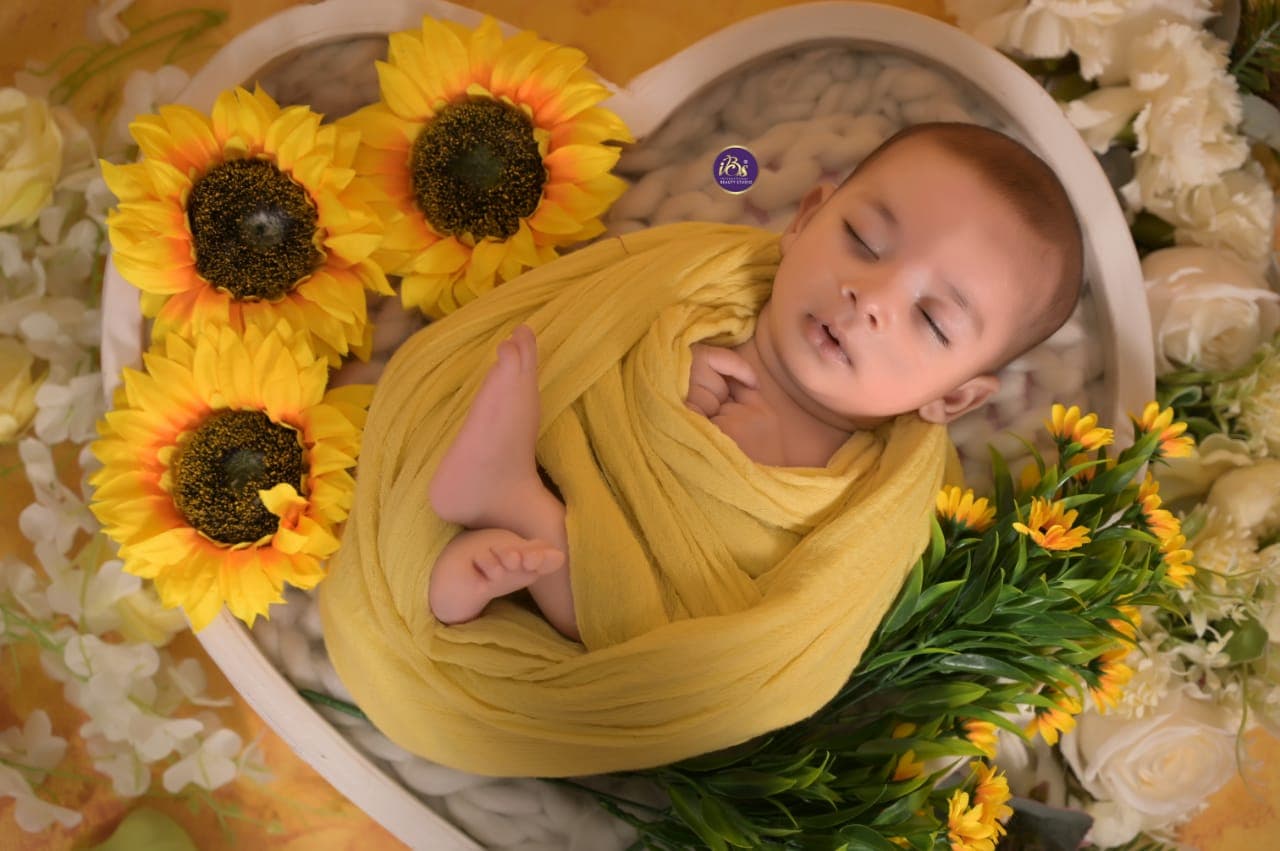 Karvenagar baby photoshoot example 4 at IBS Baby Photoshoot Pune