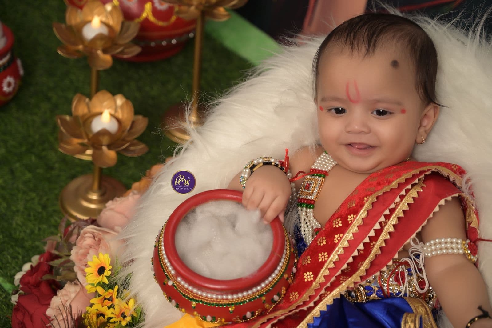 Karvenagar baby photoshoot example 9 at IBS Baby Photoshoot Pune