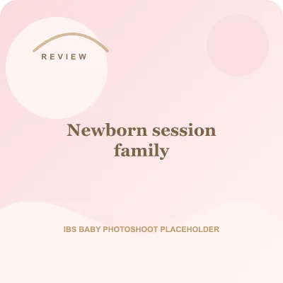 Parent testimonial style image for newborn photography Pune
