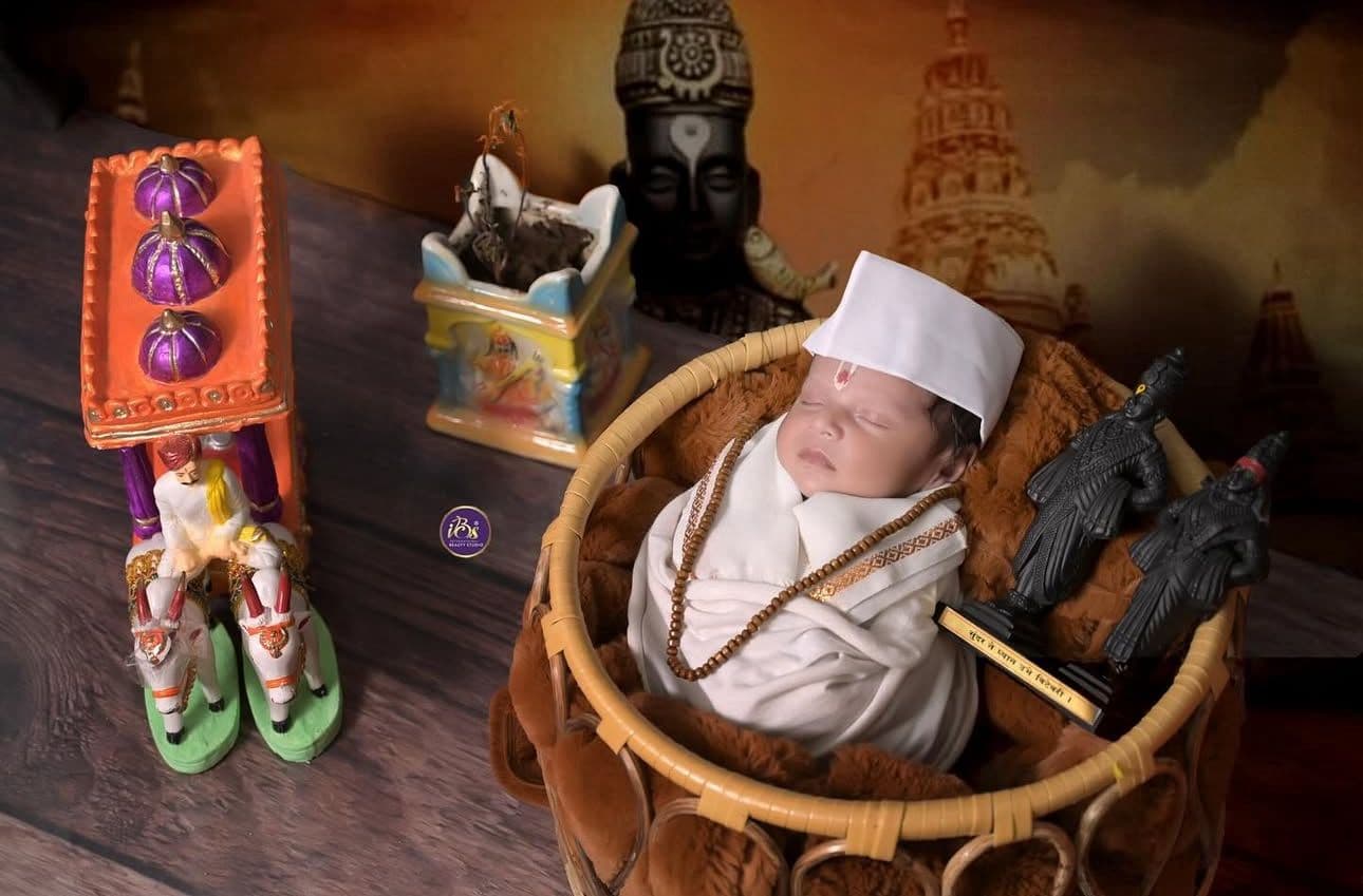Baby photoshoot theme sample with clean composition at IBS Baby Photoshoot studio in Karvenagar, Pune